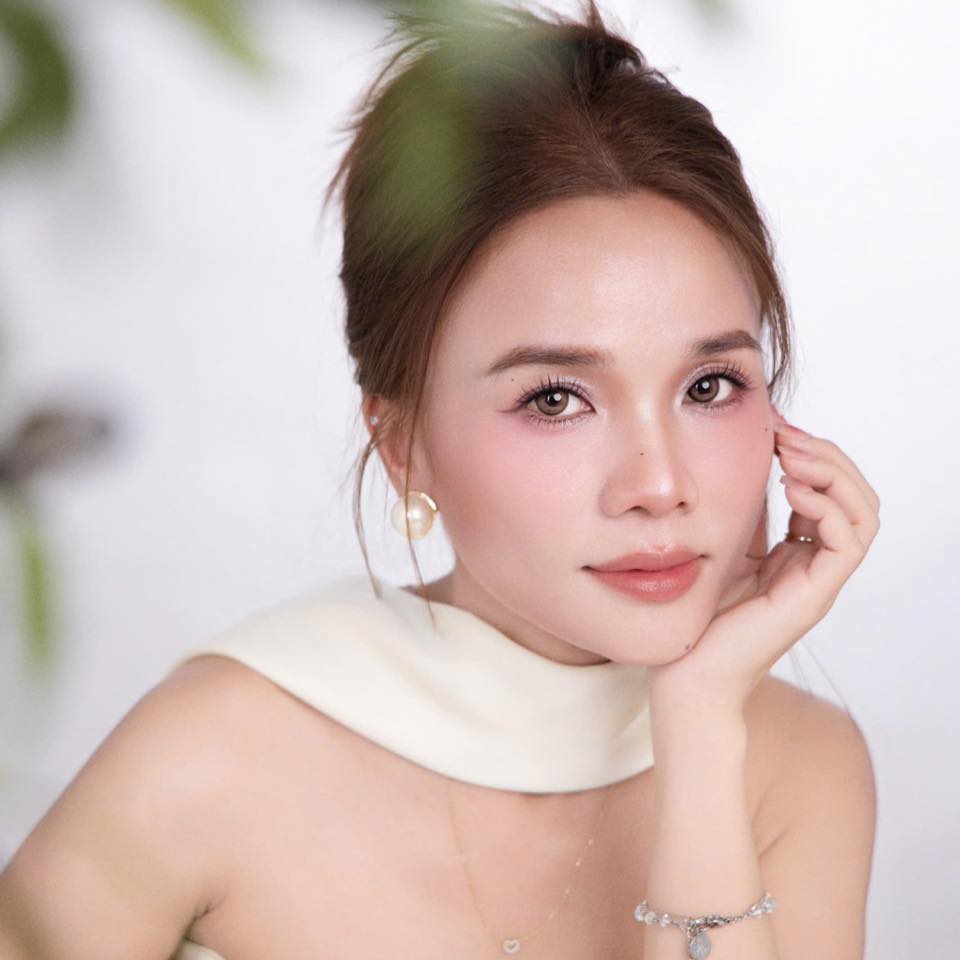 Mẹ Hương Phùng